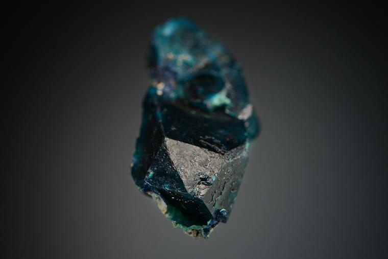 VESZELYITE